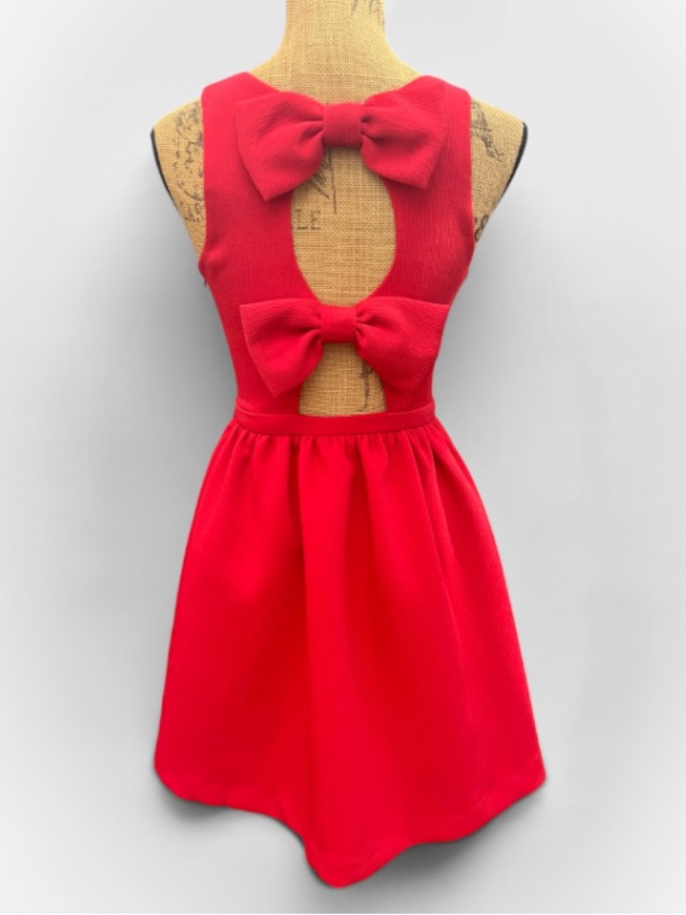Soprano Fit & Flare V-Neck Mini Dress Bow Accents Red Size Small